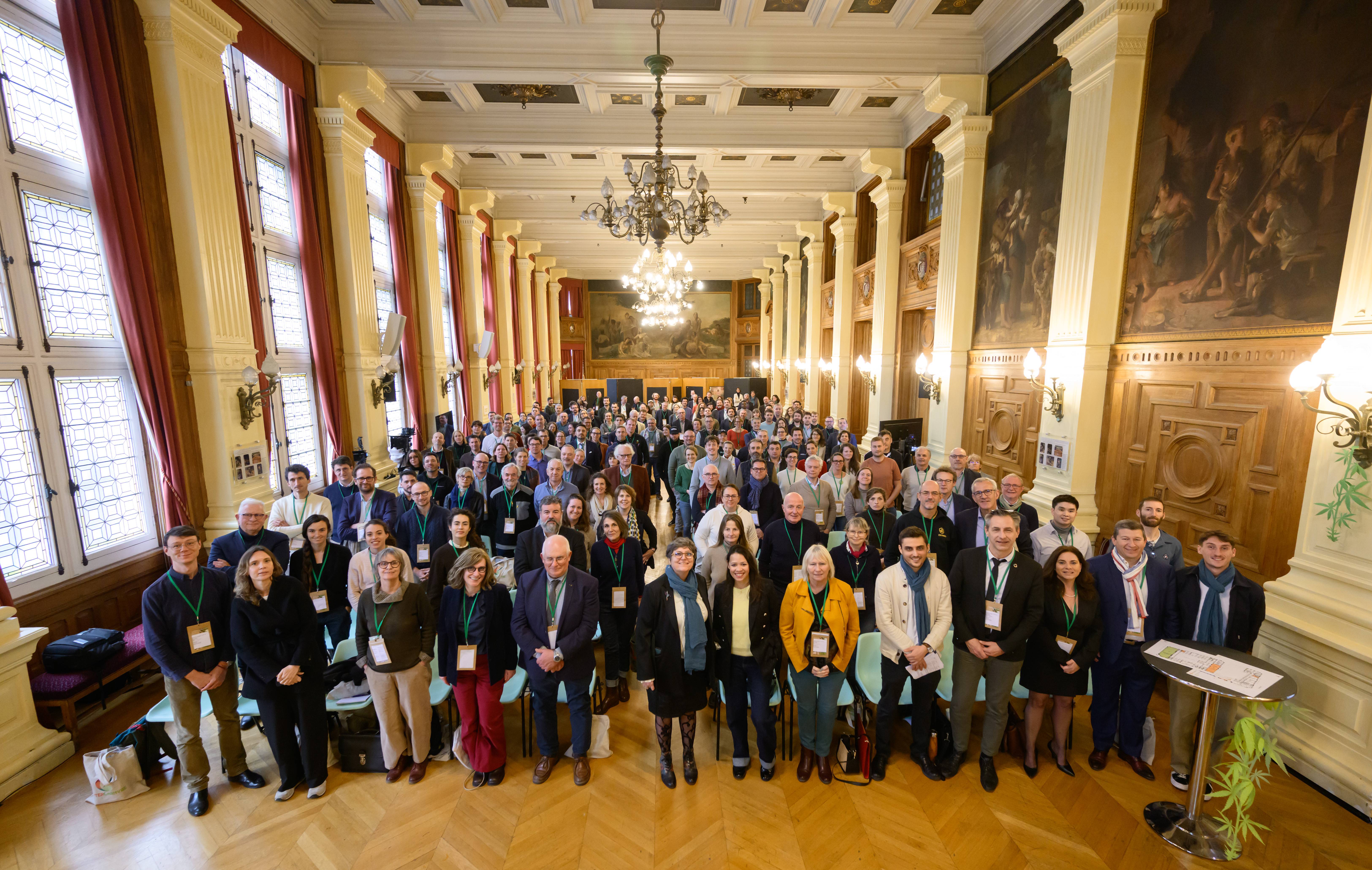 Photo de groupe du congrès All Hemp 2026 à l'Académie du Climat